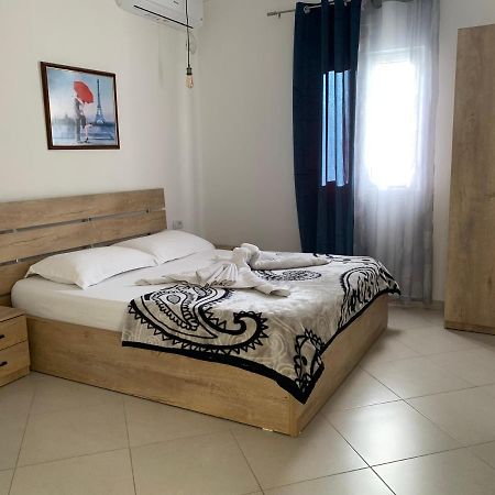 Hotel Apostoli Permet Luaran gambar