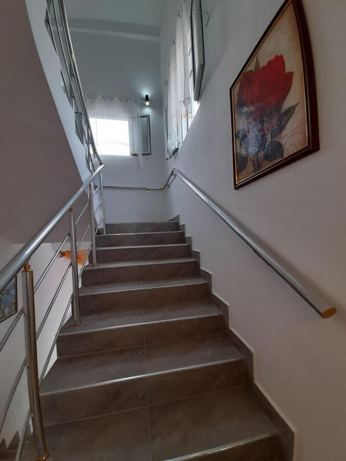 Hotel Apostoli Permet Luaran gambar