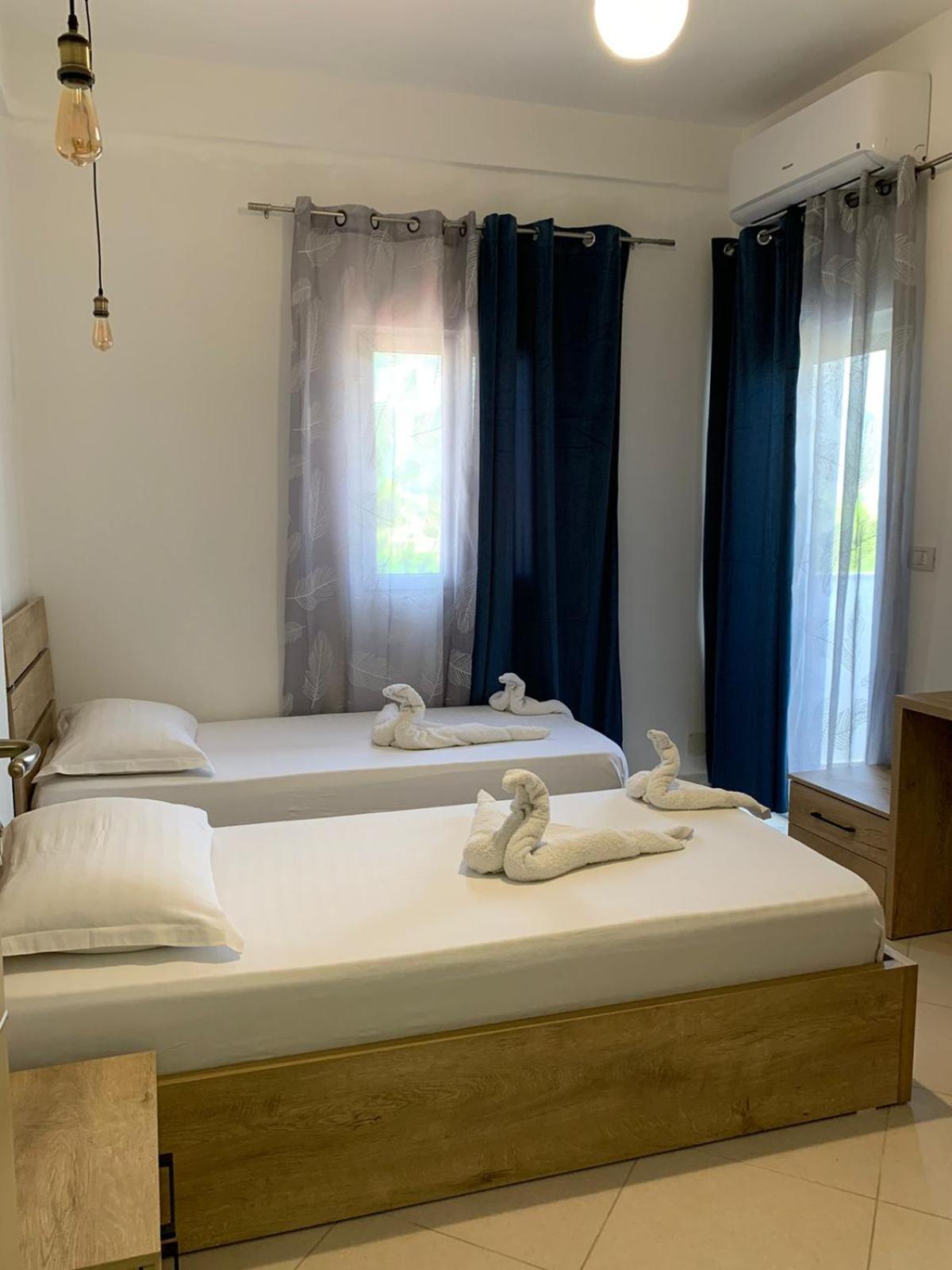 Hotel Apostoli Permet Luaran gambar
